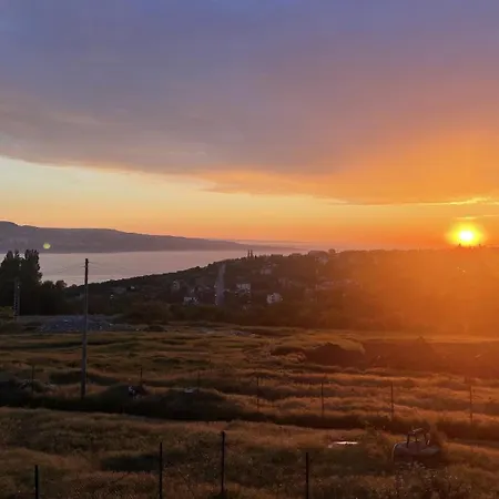 Villa Sea Sky House Warna